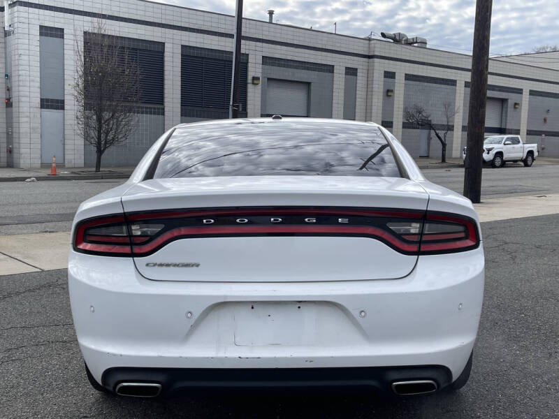 2015 Dodge Charger SE