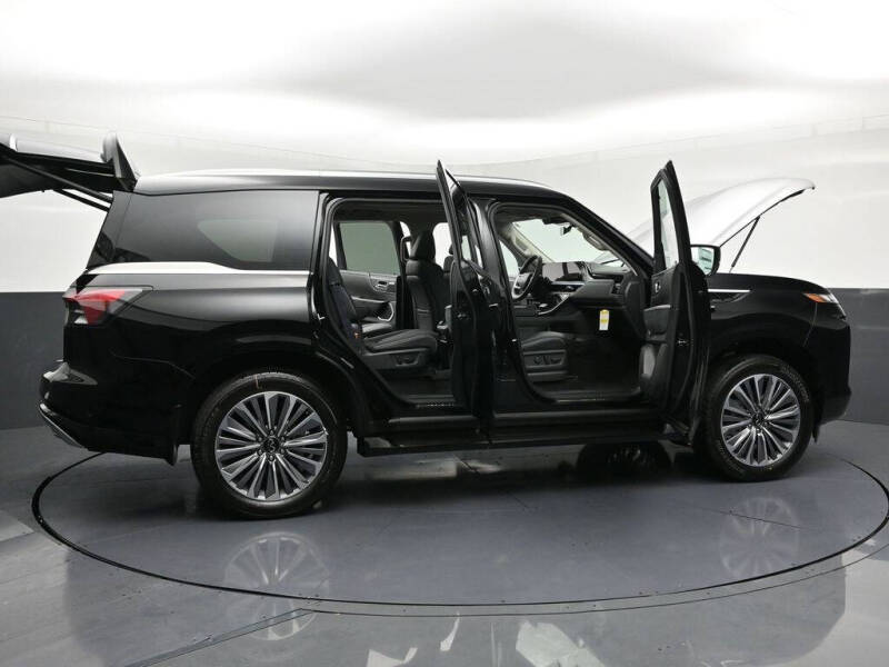 2026 Infiniti QX80 Luxe