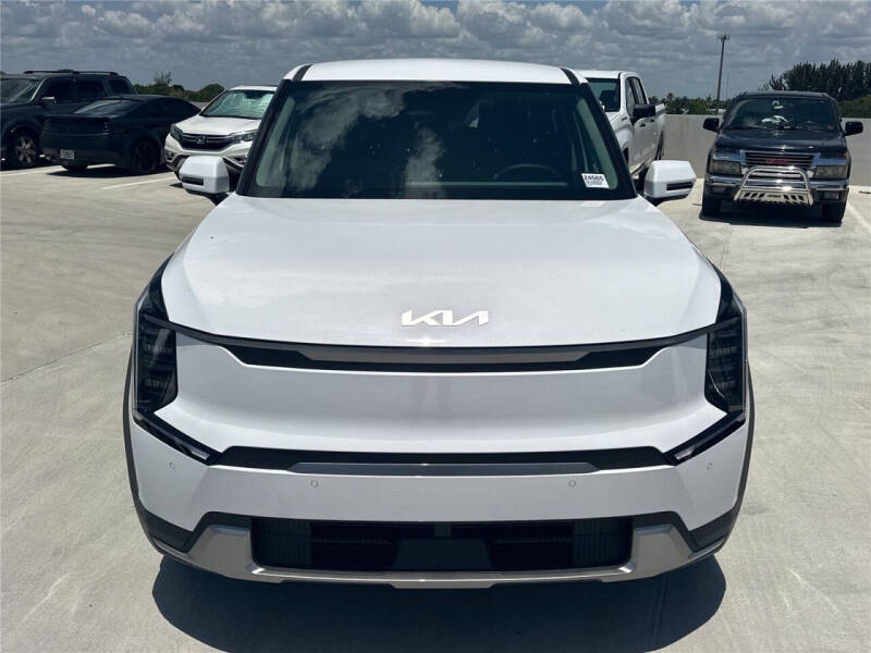 2026 Kia EV9 Light
