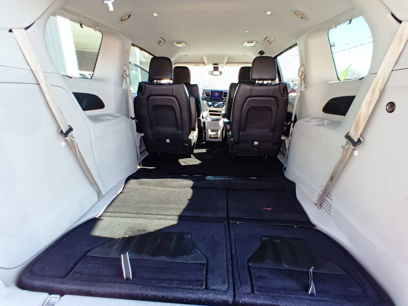 2017 Chrysler Pacifica Touring Plus