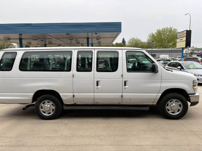 2010 Ford E-Series E-350 SD XL