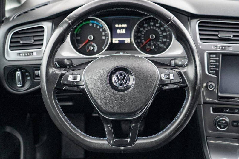 2016 Volkswagen e-Golf SEL Premium