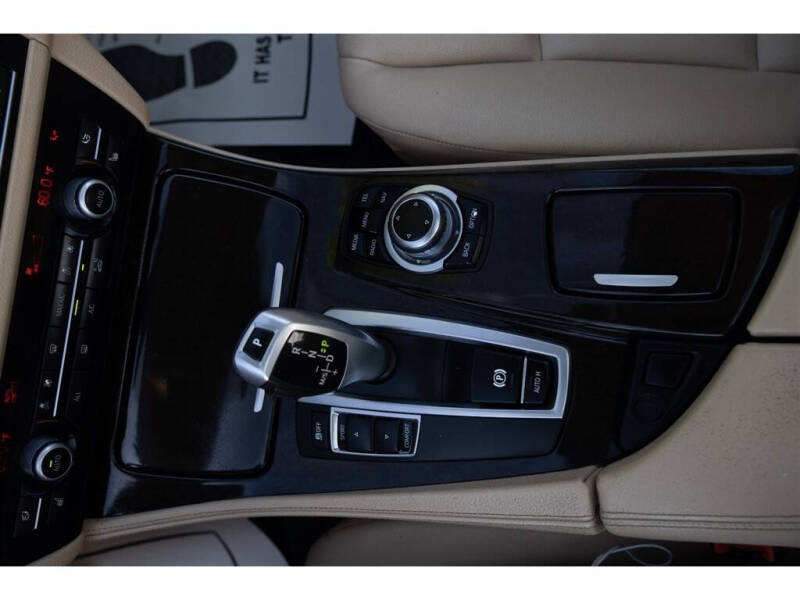 2013 BMW 5 Series 528i