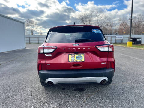 2020 Ford Escape SE