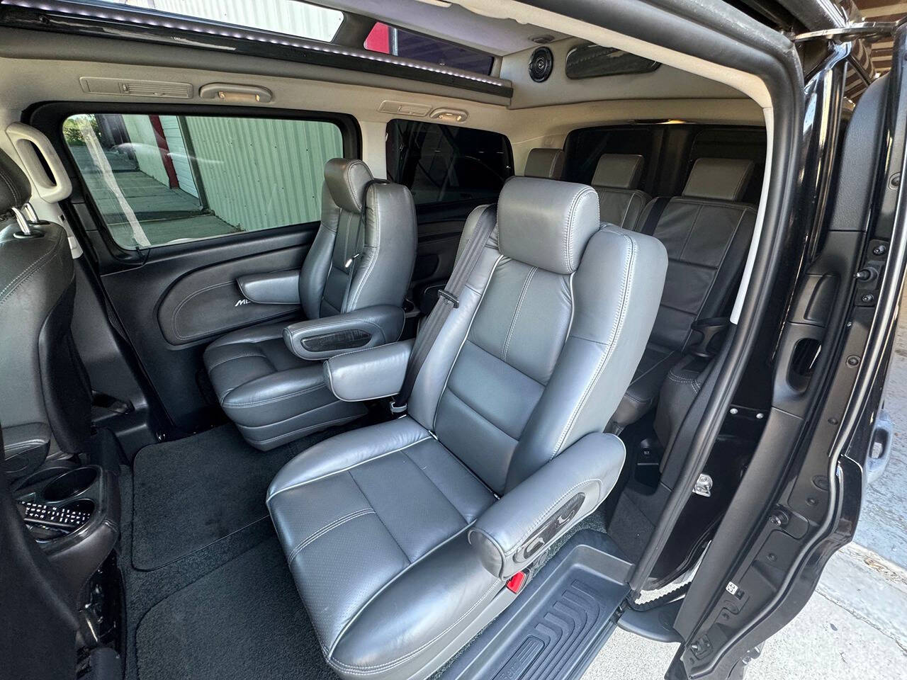 2019 Mercedes-Benz Metris for sale at Carnival Car Company in Victoria, TX