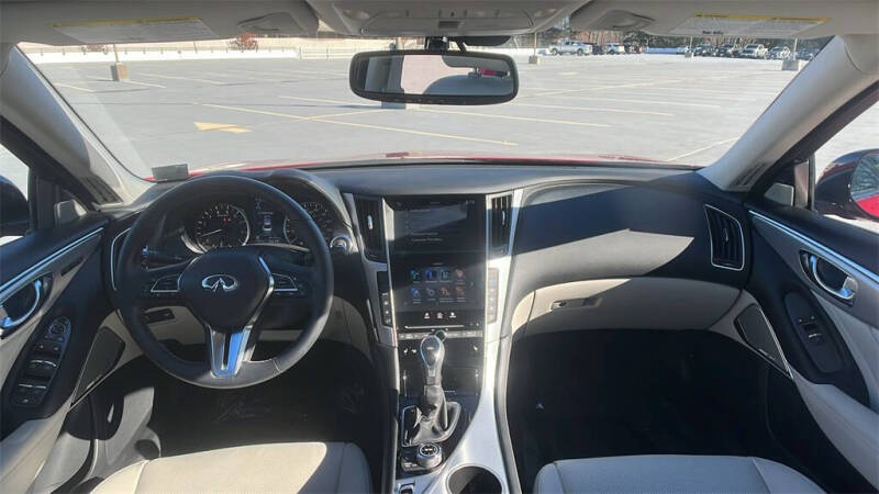 2023 Infiniti Q50 Luxe