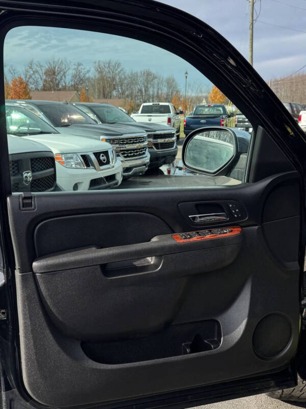 2011 Chevrolet Avalanche LTZ