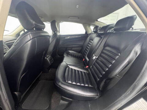 2020 Ford Fusion SEL