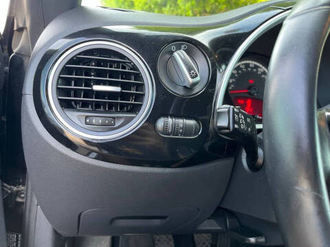 2013 Volkswagen Beetle