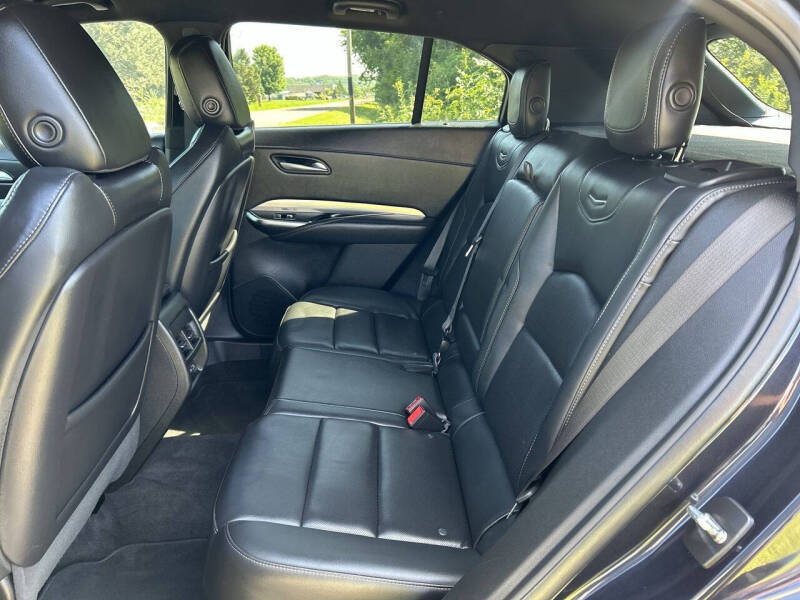 2022 Cadillac XT4 Premium Luxury