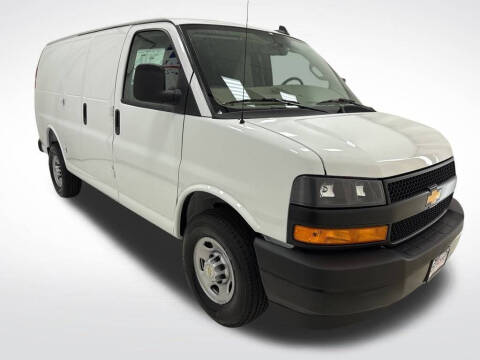 2025 Chevrolet Express 2500