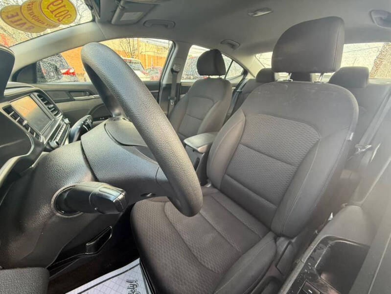 2019 Hyundai Elantra Value Edition