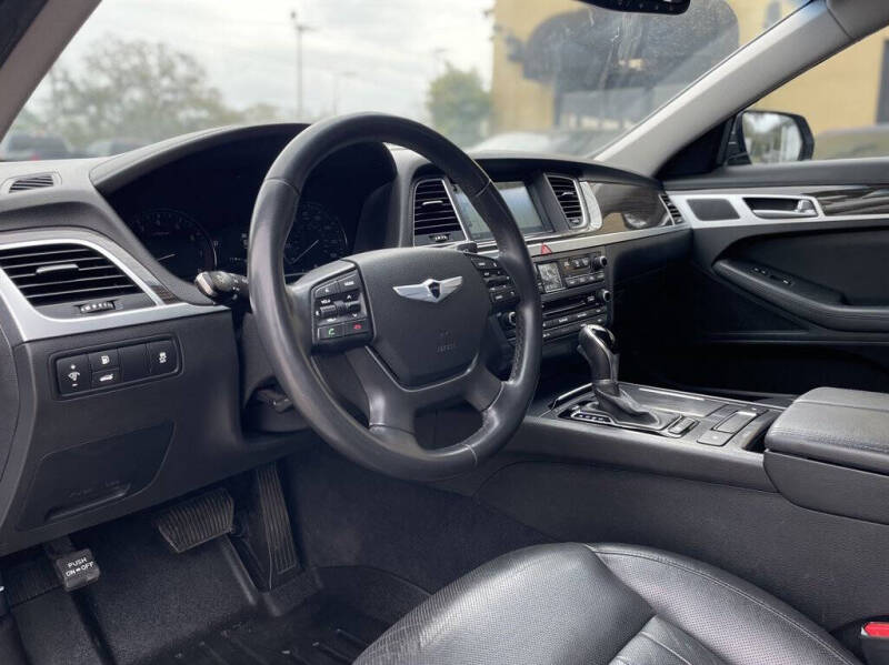 2015 Hyundai Genesis