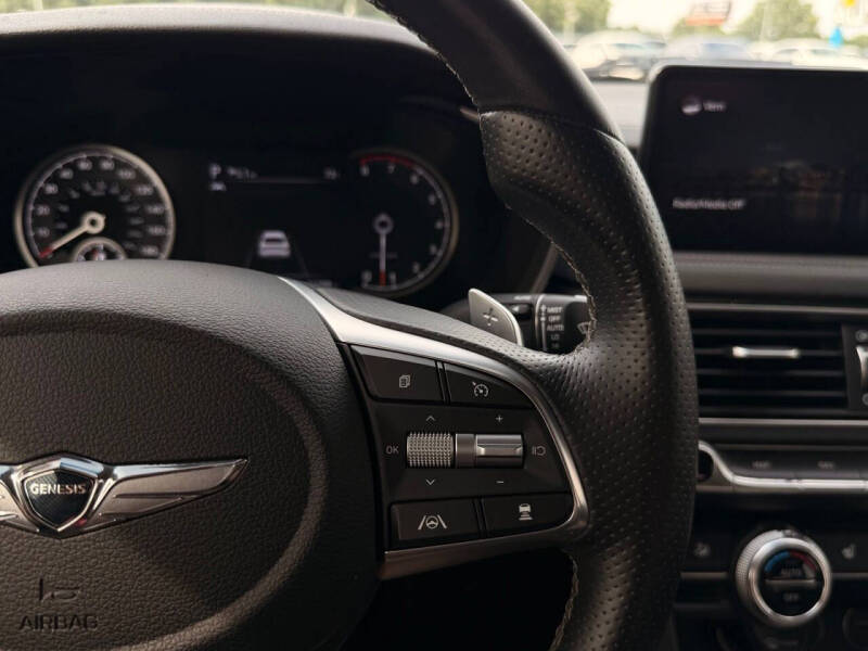 2022 Genesis G70