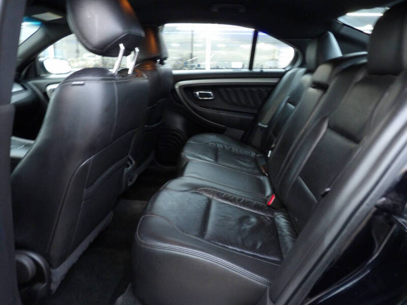 2016 Ford Taurus SEL