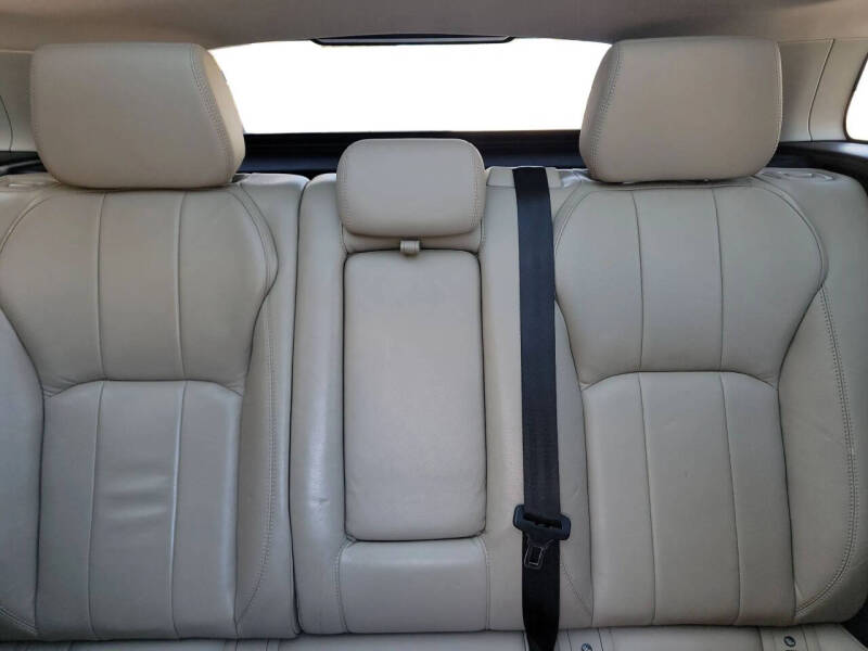 2018 Land Rover Range Rover Evoque SE Premium