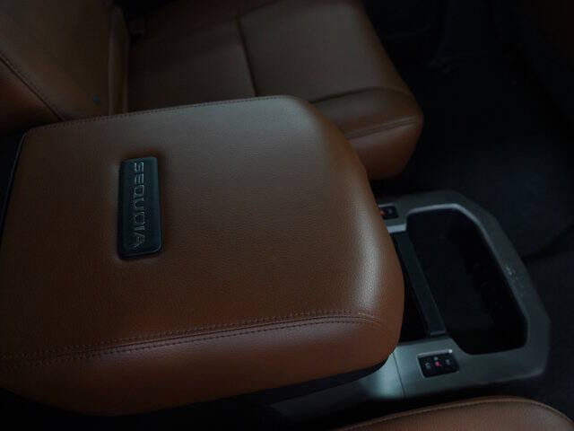 2022 Toyota Sequoia Platinum