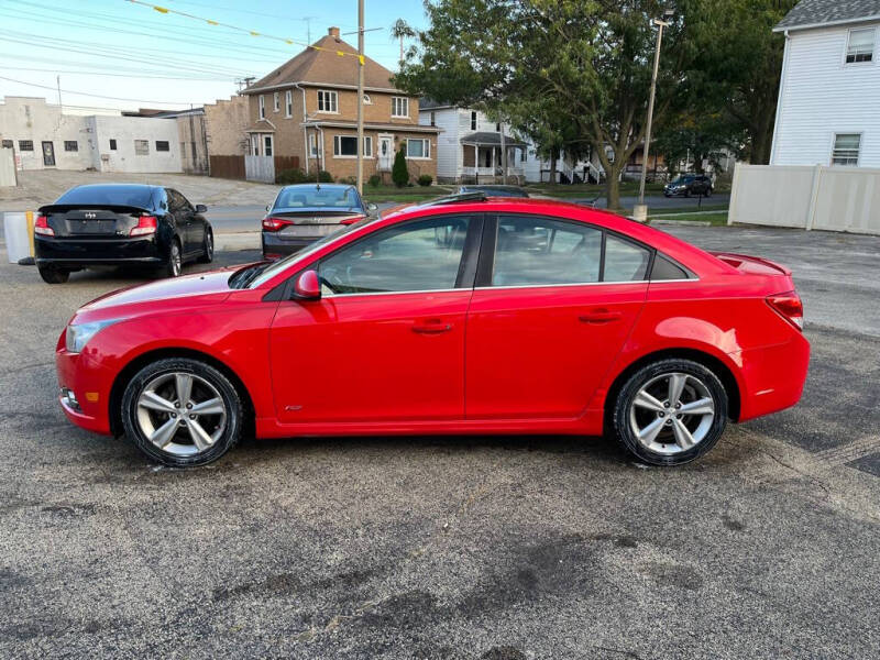 2014 Chevrolet Cruze 2LT photo 2