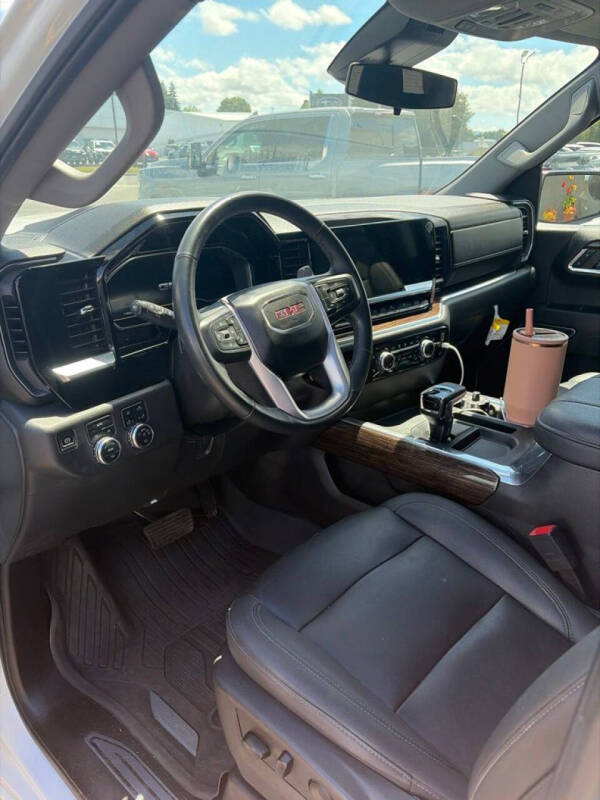 2023 GMC Sierra 1500