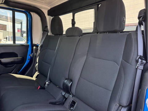 2021 Jeep Gladiator Willys