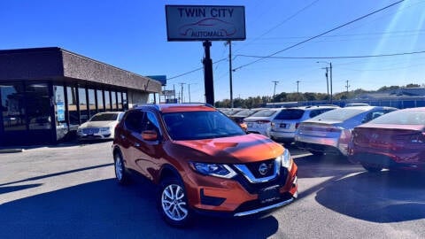 2019 Nissan Rogue for sale at TWIN CITY AUTO MALL in Bloomington IL