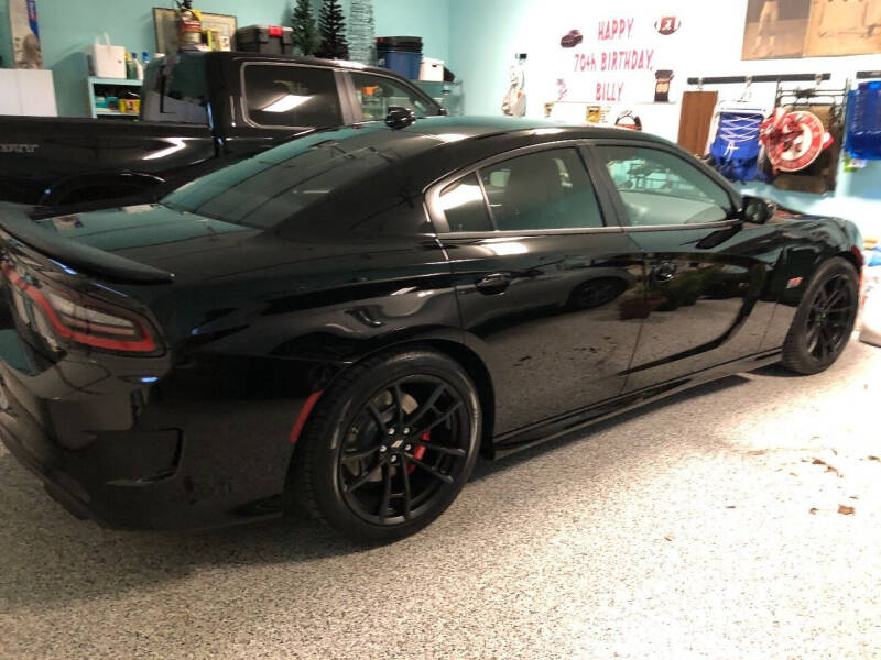 2023 Dodge Charger Scat Pack photo 2