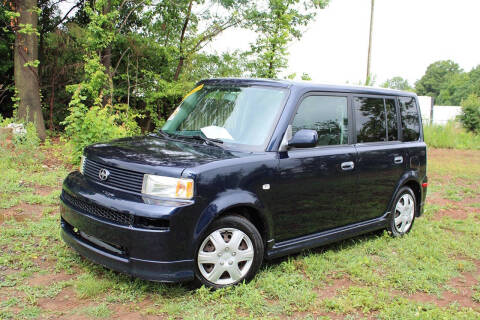 2005 Scion xB
