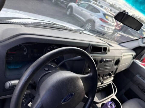 2014 Ford E-Series E-150