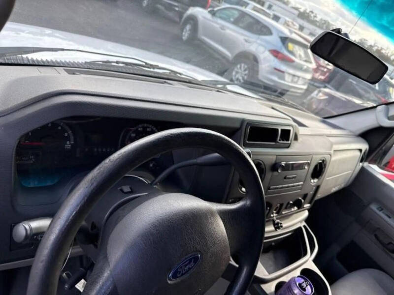 2014 Ford E-Series E-150