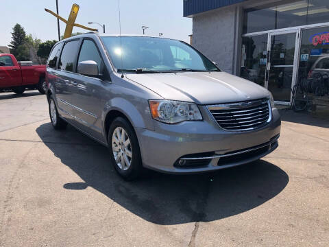 2015 Chrysler Town and Country for sale at Streff Auto Group in Milwaukee WI