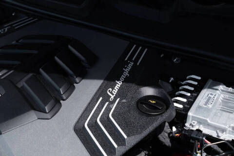 2024 Lamborghini Urus Performante
