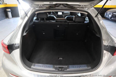 2019 Infiniti QX30 Essential