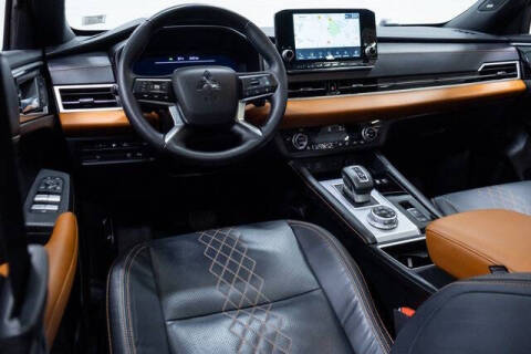 2023 Mitsubishi Outlander PHEV SEL