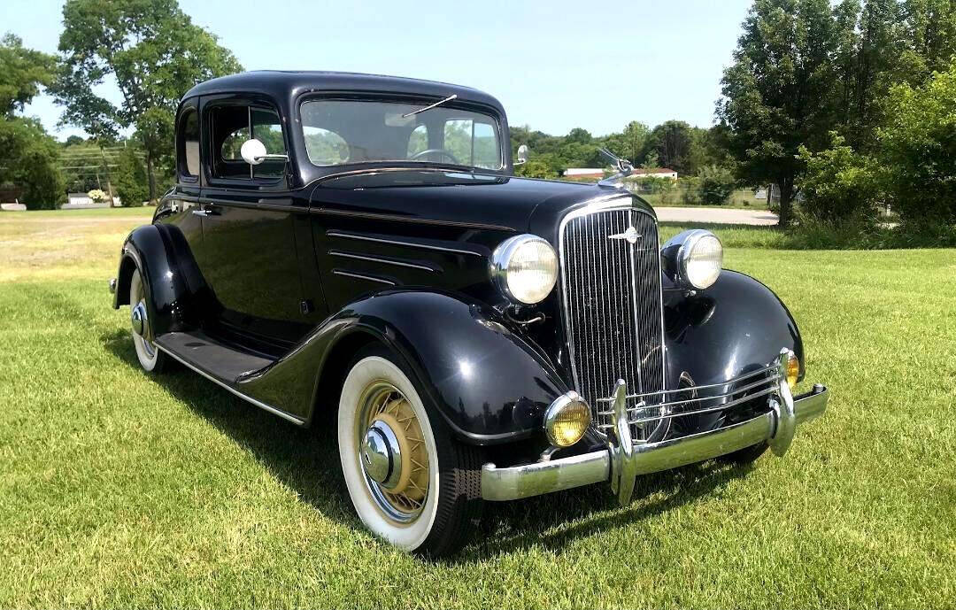 1934-chevrolet-master-deluxe-five-window-coupe.jpg