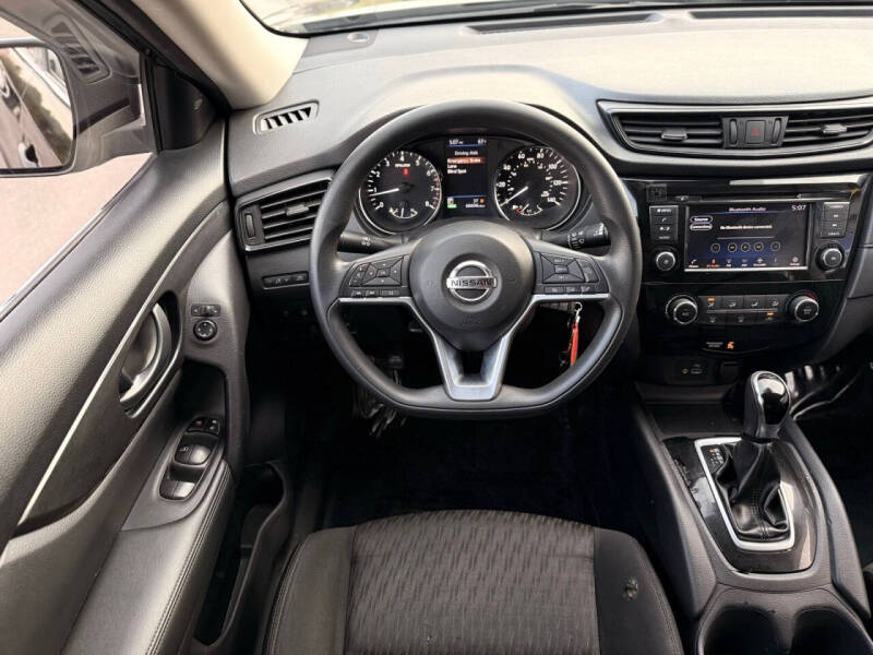 2019 Nissan Rogue S