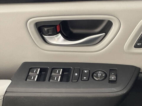 2024 Honda Pilot EX-L w/Rear Captain's Chairs