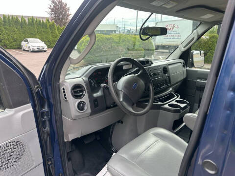 2012 Ford E-Series E-350 SD XLT