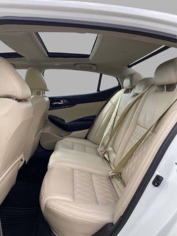 2023 Nissan Maxima 3.5 Platinum