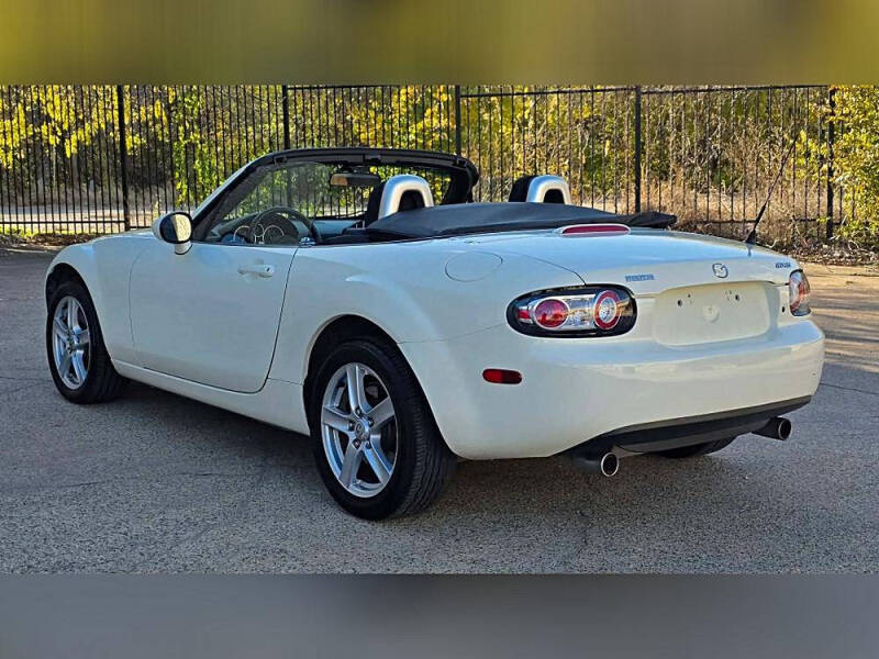 2006 Mazda MX-5 Miata
