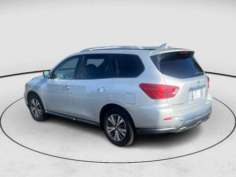 2019 Nissan Pathfinder SV