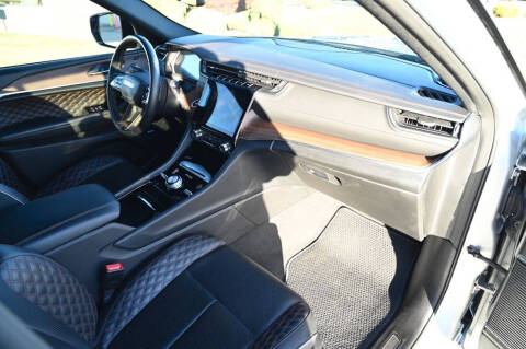 2022 Jeep Grand Cherokee Summit