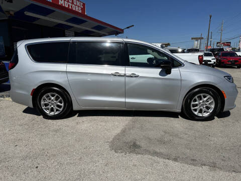 2024 Chrysler Pacifica Touring L