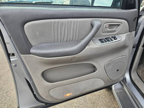 2001 Toyota Sequoia Limited