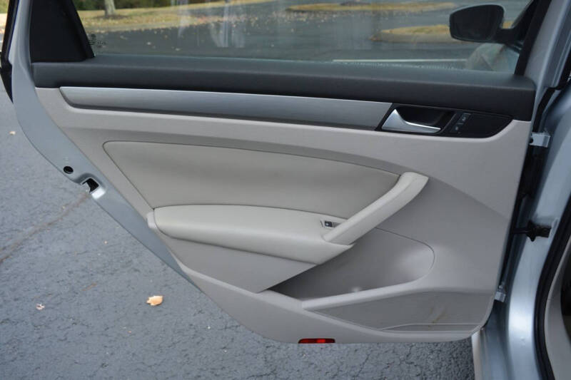 2014 Volkswagen Passat 2.0L TDI SE