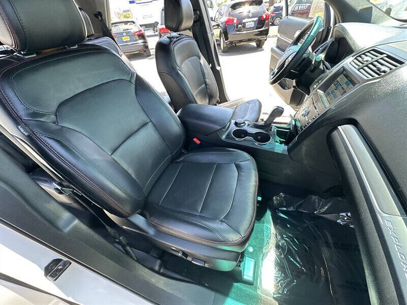 2017 Ford Explorer Sport