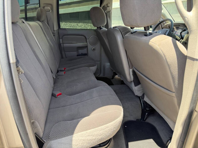 2004 Dodge Ram 2500 SLT