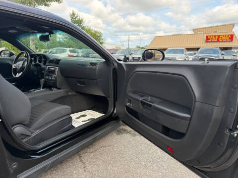2014 Dodge Challenger SXT