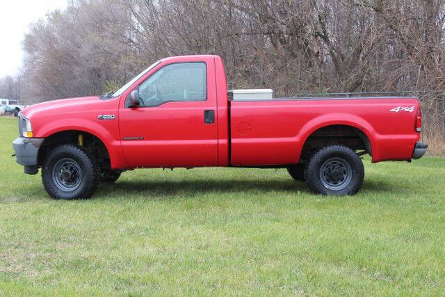 2002 Ford F-250 Super Duty XL photo 2