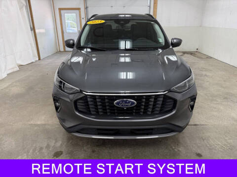 2023 Ford Escape Platinum