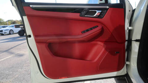 2018 Porsche Macan S